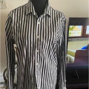 Button down shirt blouse medium
